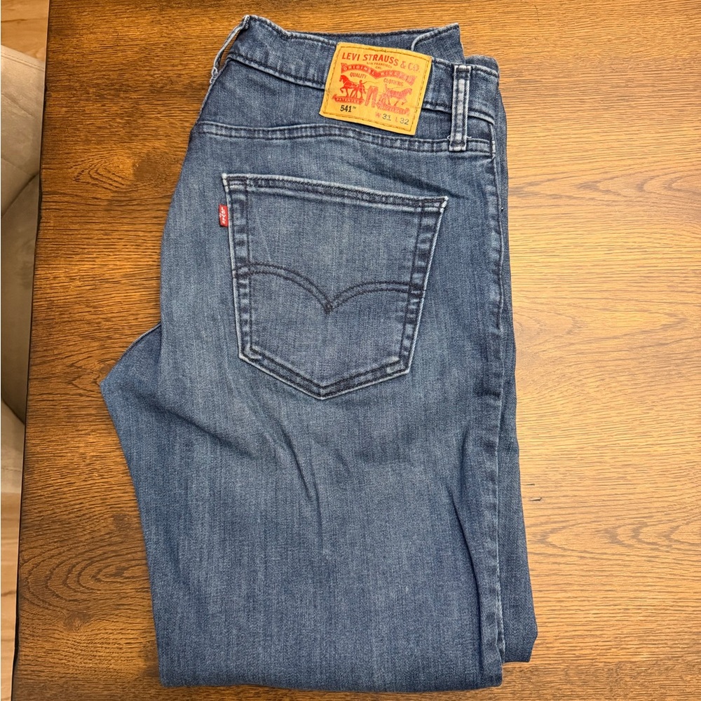 Levi's Dark Indigo Blue Straight Jeans